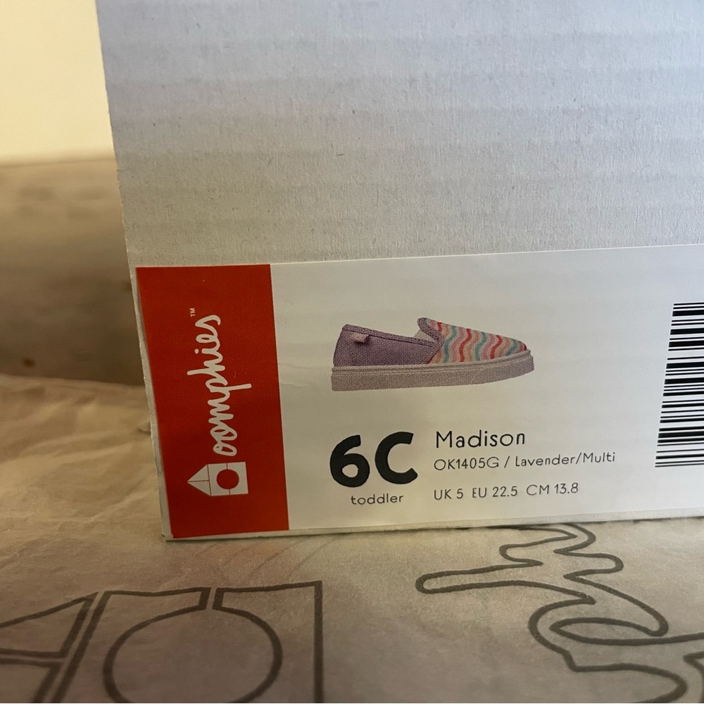 Oomphies Toddler Girl Shoes 6C New In Box Multicolor